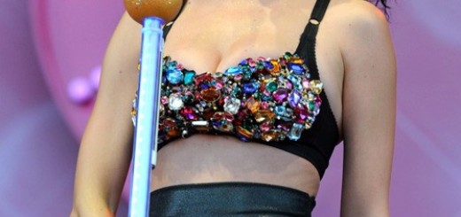 katy-perry-touch-03.jpg