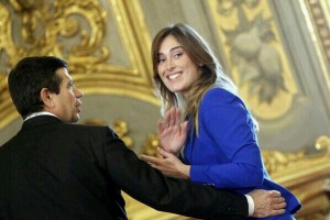 renzi-boschi-culo